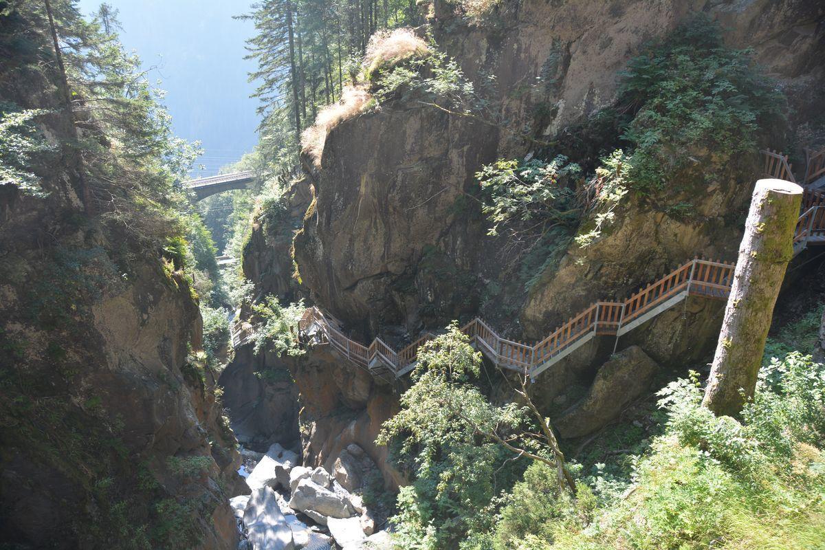 Lieu Secret Dans Les Alpes Suisses Villa Le Tretien Exterior foto